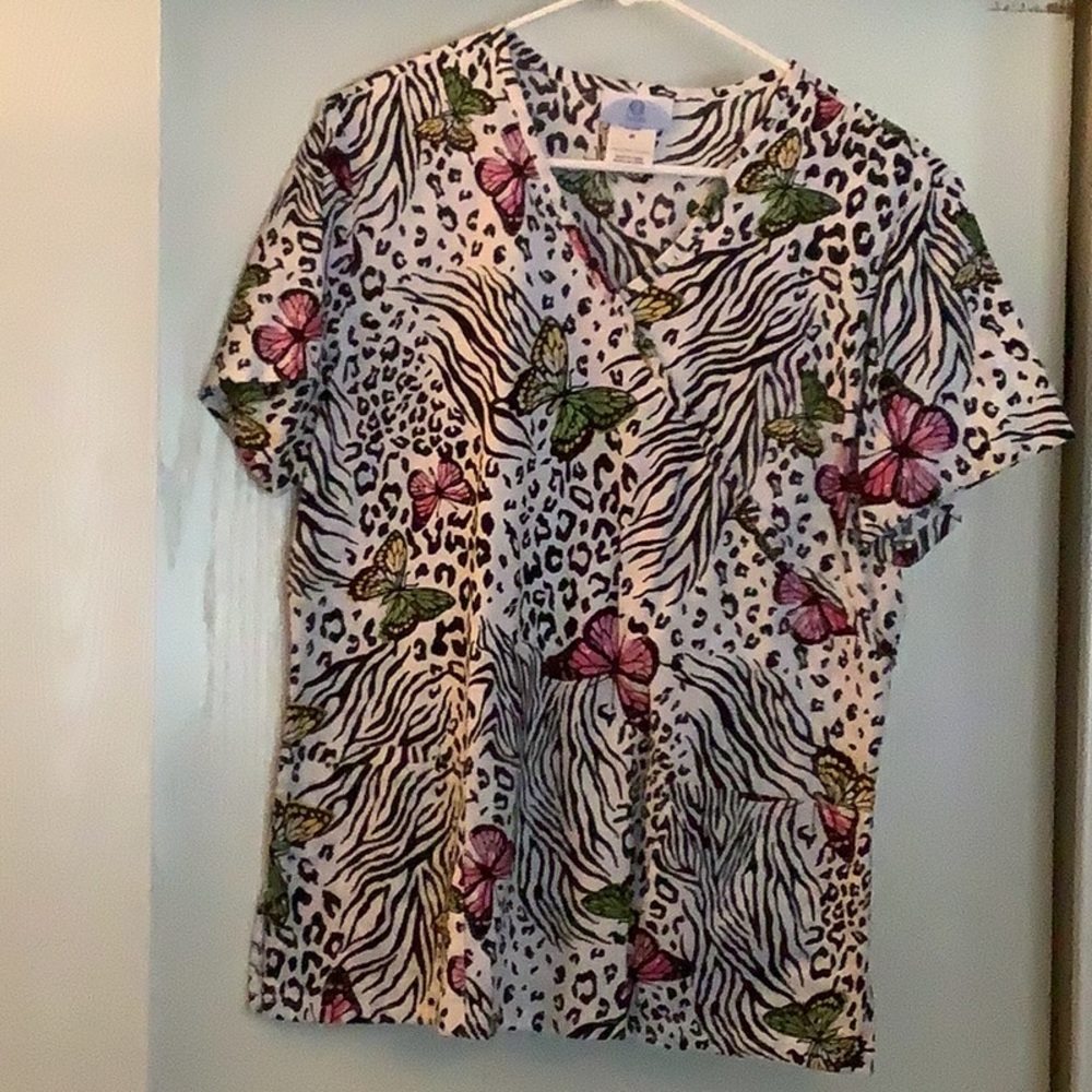 SB Scrubs women’s scrub top